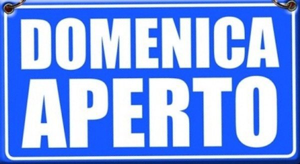 Cartello apertura domenica